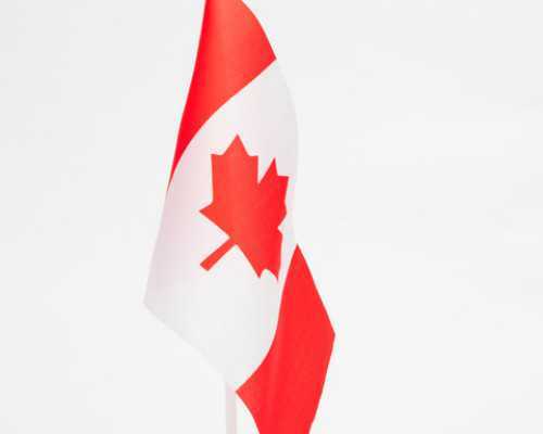 加拿大温哥华投资移民（2014加拿大移民新政策）