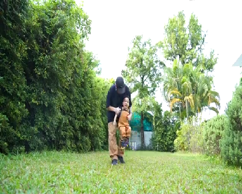 加拿大温哥华移民政策{加拿大移民大赦！CEC分数低至移民太容易！}