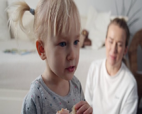 怀孕初期反复流血应该怎么保胎？怀孕初期流血怎么办？~代怀包男宝